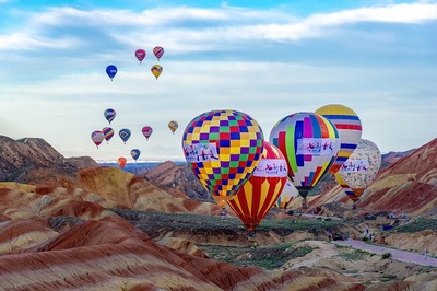 張掖世界地質(zhì)公園構(gòu)建“1+3”研學(xué)旅游產(chǎn)品體系，推動(dòng)旅游開發(fā)升級